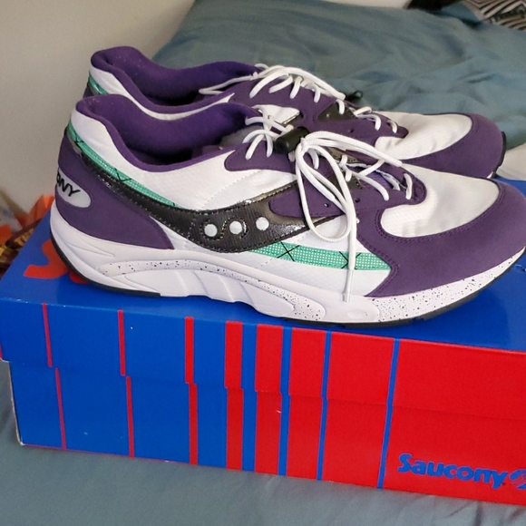 Saucony AYA Sneaker - Picture 1 of 5